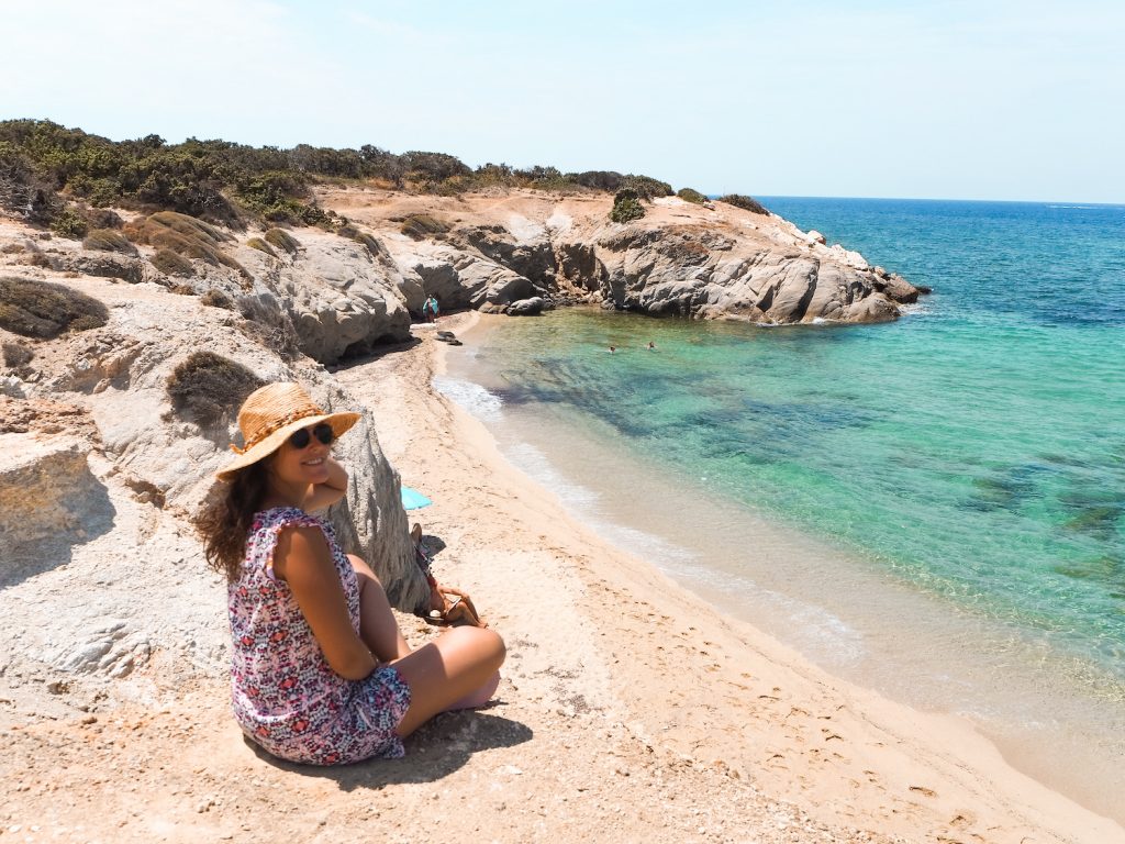 Alojarse en la playa de Naxos